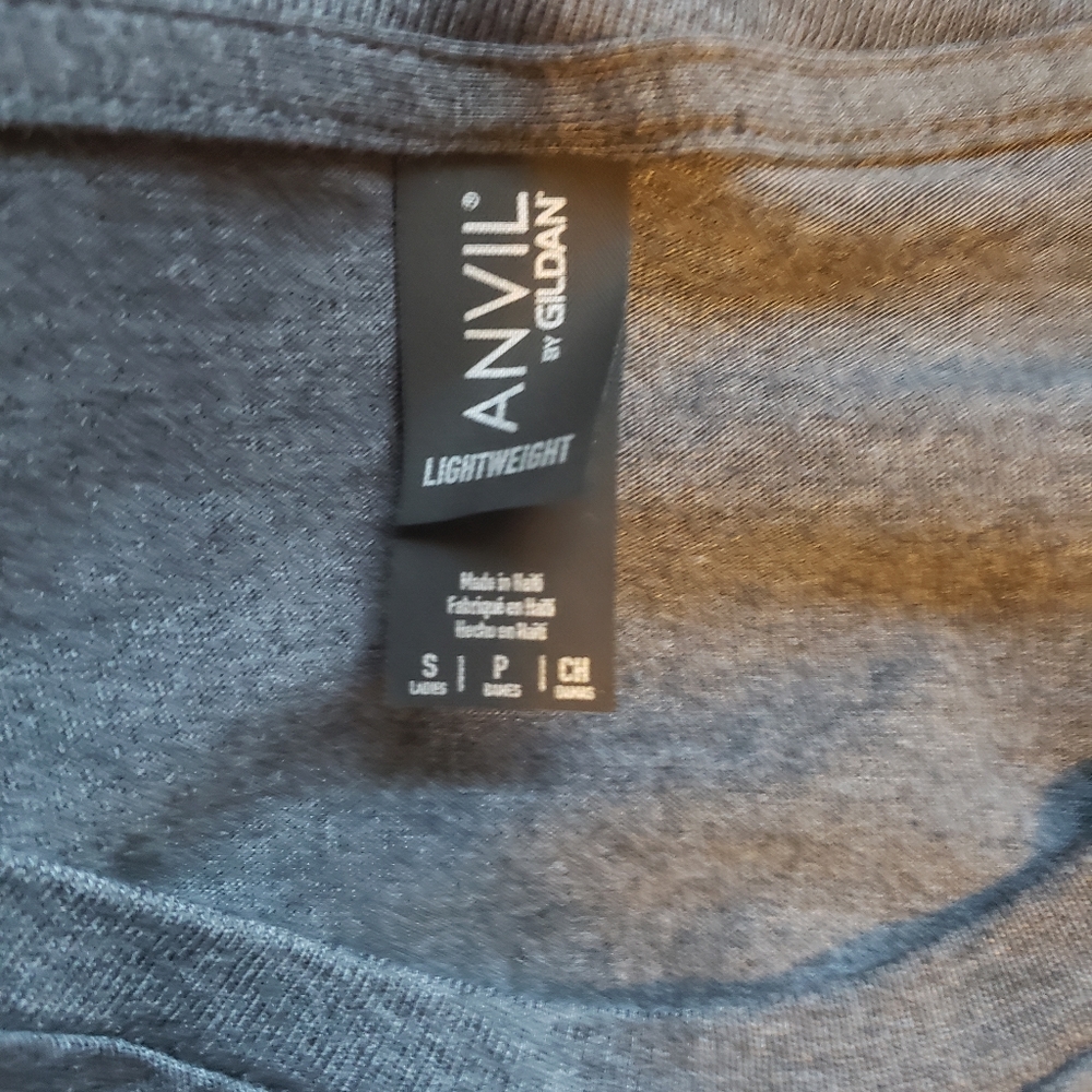 Kindness - less judgement - floral tee, Glidan small, brand new - Picture 3 of 3